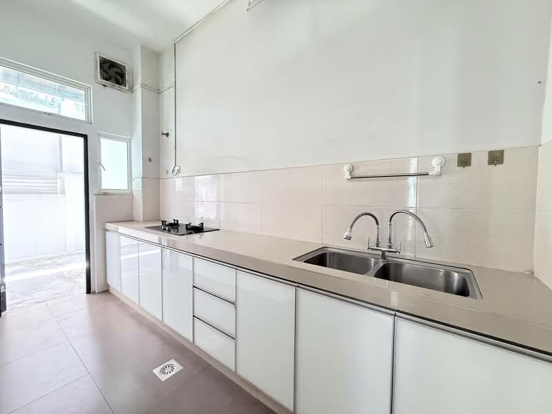 Cluster House for Sale in Iskandar Puteri (Nusajaya) (Johor) - Jong Chen - Kitchen - PropertyGuru.com.my