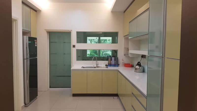 Semi-Detached House for Rent in Taman Cheng Perdana (Cheng) - Woon . - Kitchen - PropertyGuru.com.my