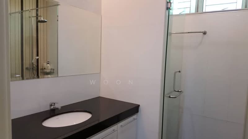 Semi-Detached House for Rent in Taman Cheng Perdana (Cheng) - Woon . - Bathroom - PropertyGuru.com.my