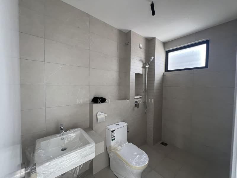 2-storey Terraced House for Rent in Telok Panglima Garang (Selangor) - Miki You - Bathroom - PropertyGuru.com.my