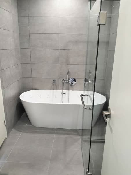 Dorsett Waterfront Subang untuk Untuk Dijual - RM 500,800, Apr 2026 - Bathroom - PropertyGuru.com.my