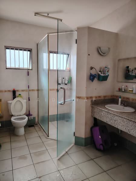 Taman Taming Indah untuk Untuk Dijual - RM 1,650,000, Apr 2026 - Bathroom - PropertyGuru.com.my