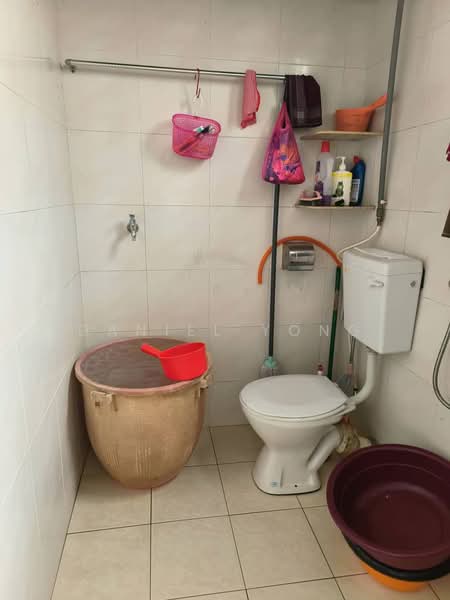 Flat for Sale at Taman Daya - Jalan Bertam 1, 10 and 16 - Daniel Yong - Bathroom - PropertyGuru.com.my