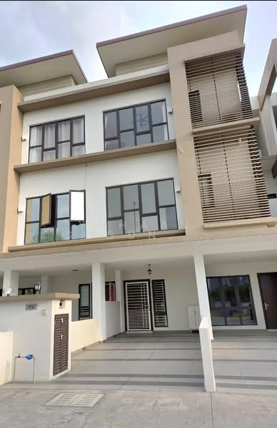 Townhouse for Rent in Puchong (Selangor) - Yuhaan Sugunasingam - Exterior - PropertyGuru.com.my