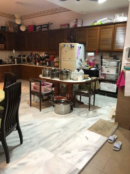 Rumah Teres 3 Tingkat untuk Dijual di Taman Fadason (Kepong) - Jasemin Chia - Kitchen - PropertyGuru.com.my