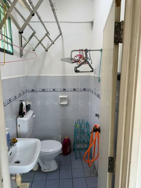 Villa Bestari Apartment untuk Untuk Disewa - RM 1,700 /bulan, Apr 2026 - Bathroom - PropertyGuru.com.my