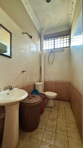 Single Storey Semi D Taman Tasek Permai untuk Untuk Dijual - RM 440,000, Apr 2026 - Bathroom - PropertyGuru.com.my