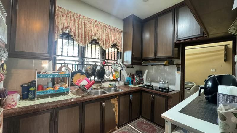 Single Storey Semi D Taman Tasek Permai untuk Untuk Dijual - RM 440,000, Apr 2026 - Kitchen - PropertyGuru.com.my