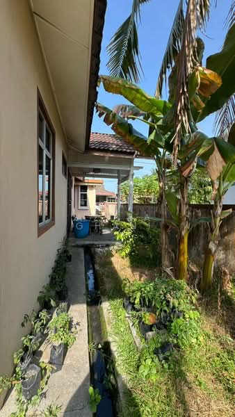 Single Storey Semi D Taman Tasek Permai untuk Untuk Dijual - RM 440,000, Apr 2026 - Exterior - PropertyGuru.com.my