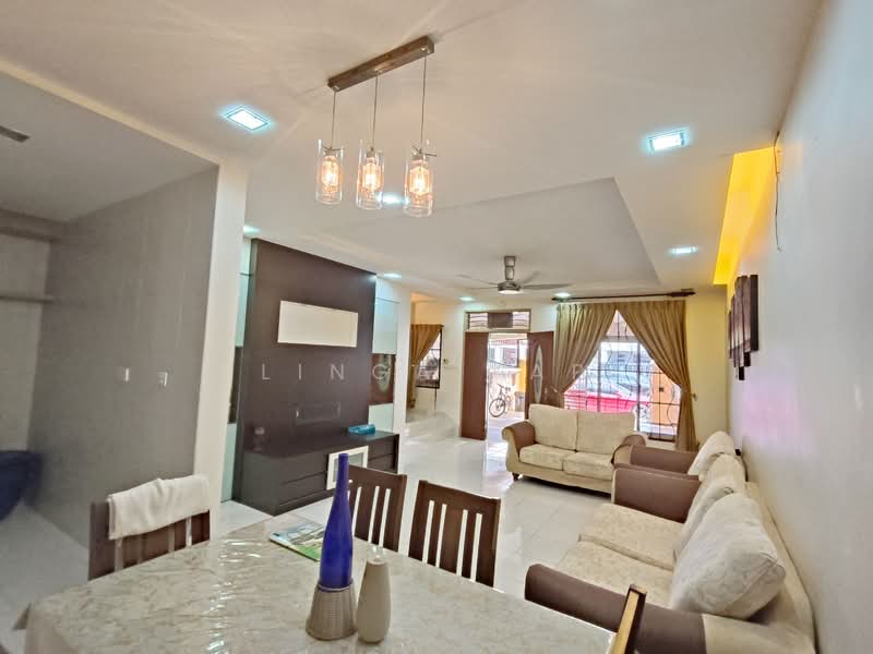 BUKIT INDAH BANDAR NUSAJAYA untuk Untuk Dijual - RM 950,000, Apr 2026 - Living Room - PropertyGuru.com.my