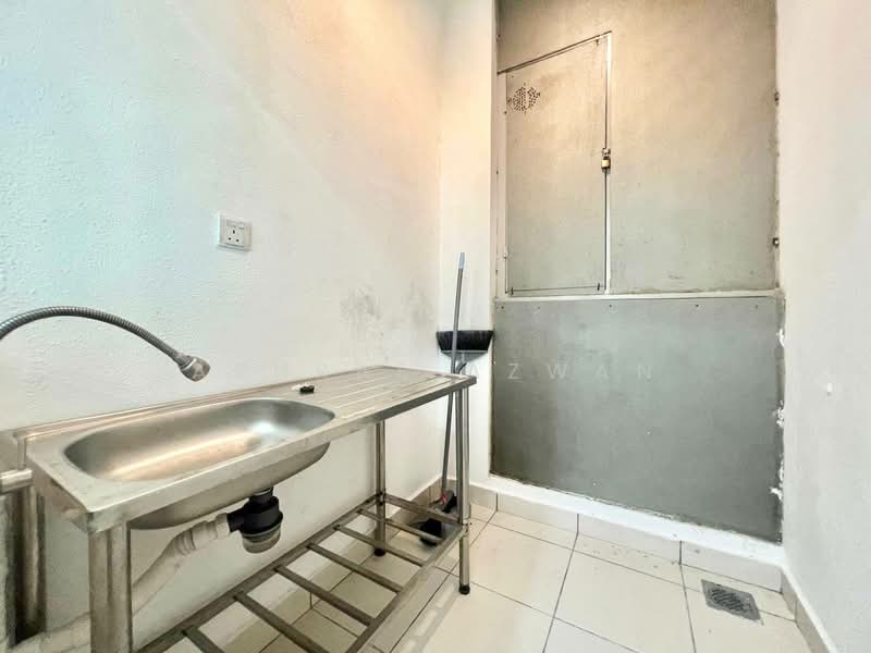 Service Residence for Sale at Almyra Residences - Ashraf Azwan - Interior - PropertyGuru.com.my