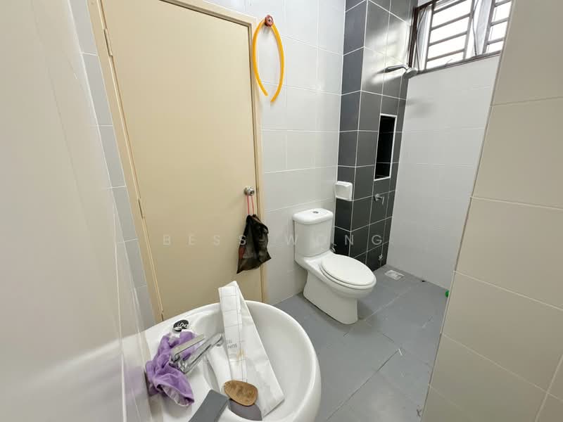 Maya height untuk Untuk Disewa - RM 1,600 /bulan, Apr 2026 - Bathroom - PropertyGuru.com.my