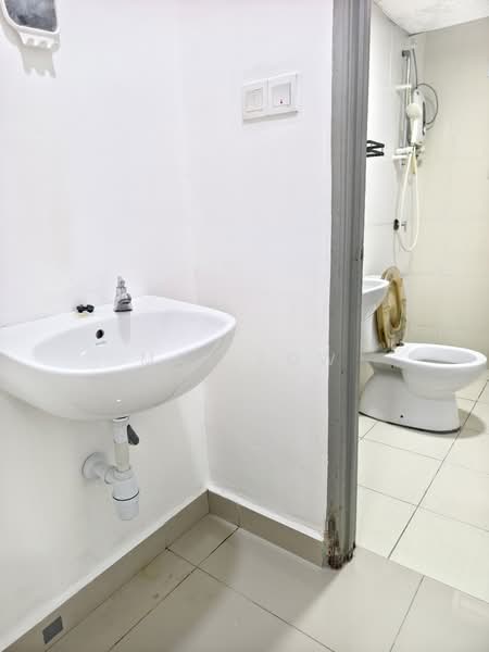 Apartment for Rent at The Pines Residence - May Low - PropertyGuru.com.my