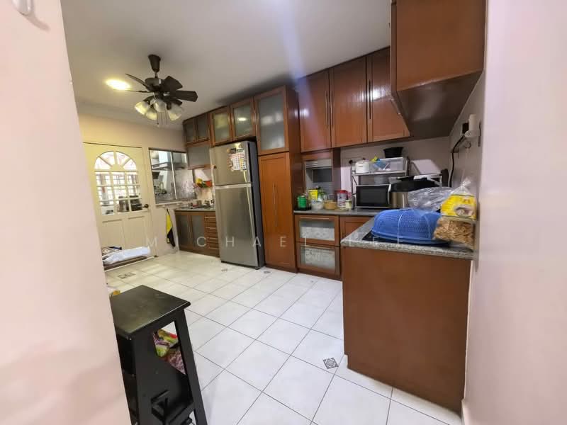 2-storey Terraced House for Rent in Taman Meru Selatan (Klang) - Michael Lee - Kitchen - PropertyGuru.com.my