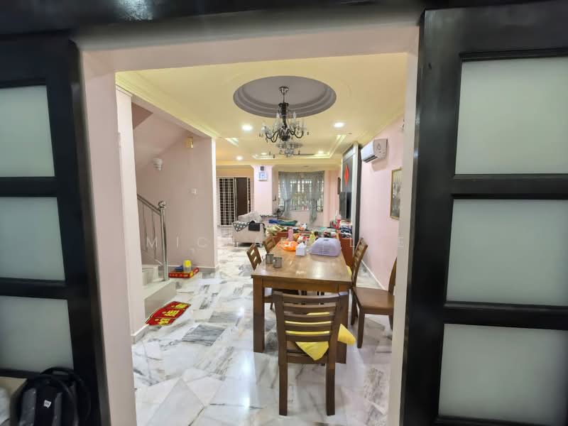 2-storey Terraced House for Rent in Taman Meru Selatan (Klang) - Michael Lee - Living Room - PropertyGuru.com.my