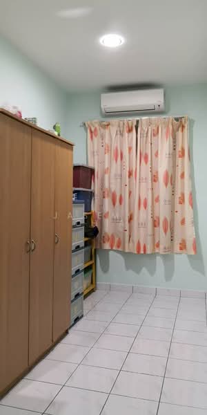 2-storey Terraced House for Sale in Taman Megah Kepong (Kepong) - Jasemin Chia - Bedroom - PropertyGuru.com.my