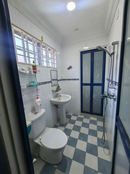 2-storey Terraced House for Sale in Taman Meru Selatan (Klang) - Michael Lee - Bathroom - PropertyGuru.com.my