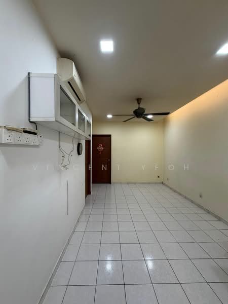 Townhouse for Sale in Batu Caves (Selangor) - Vincent Yeoh - Living Room - PropertyGuru.com.my