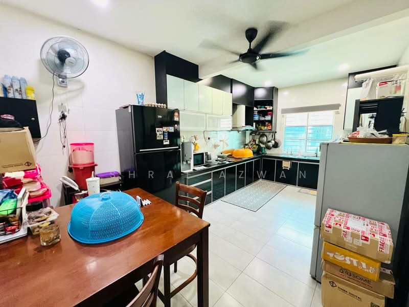 Double Storey Seksyen 7 Bangi untuk Untuk Dijual - RM 690,000, Apr 2026 - Kitchen - PropertyGuru.com.my
