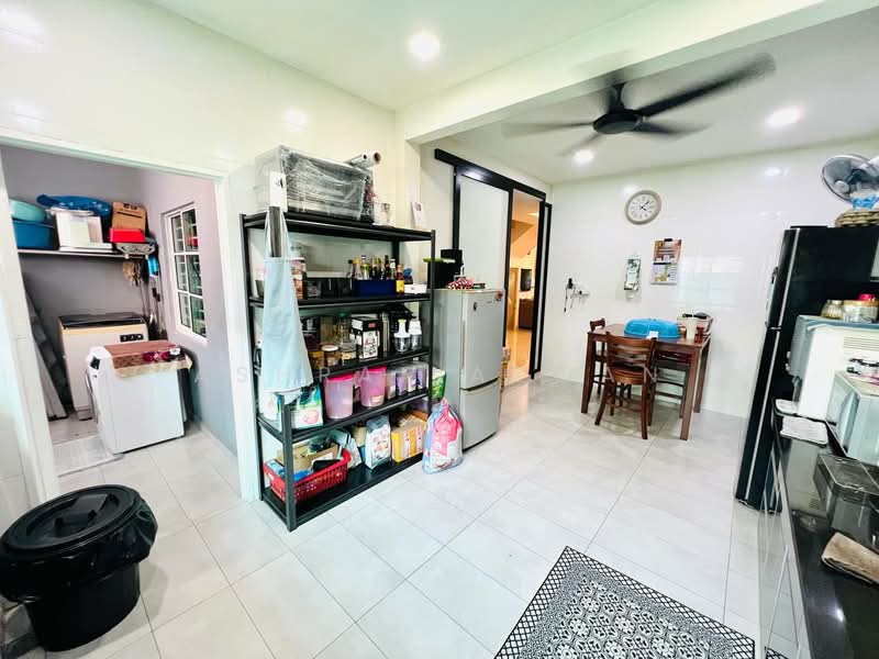 Double Storey Seksyen 7 Bangi untuk Untuk Dijual - RM 690,000, Apr 2026 - Kitchen - PropertyGuru.com.my