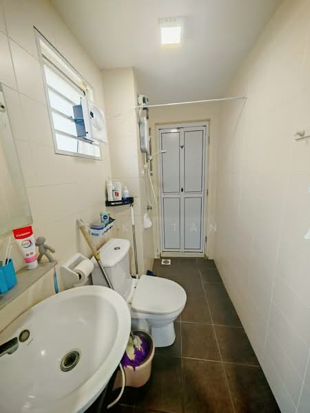 2.5-storey Terraced House for Sale in Taman Fadason (Kepong) - Suki Tan - Bathroom - PropertyGuru.com.my