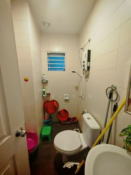 2.5-storey Terraced House for Sale in Taman Fadason (Kepong) - Suki Tan - Bathroom - PropertyGuru.com.my