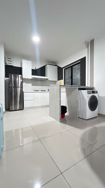 Service Residence for Rent at Huni @ Eco Ardence - Wayne Yong - Kitchen - PropertyGuru.com.my