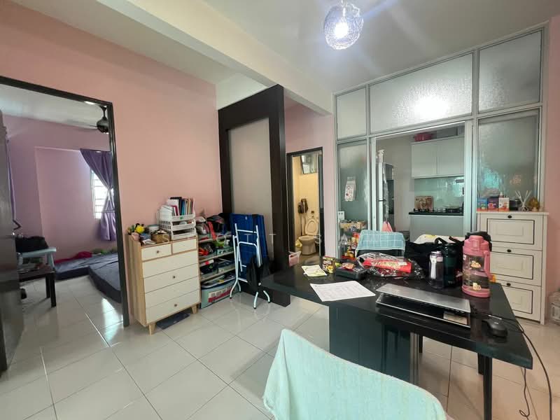 Apartment for Sale at The Pulse Condominium - Scott Saw - Living Room - PropertyGuru.com.my