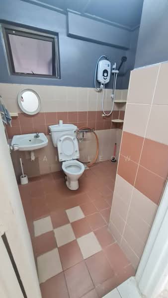 Kondominium untuk Disewa di Evergreen Park Acorn & Hazel - Rain Leow - Bathroom - PropertyGuru.com.my