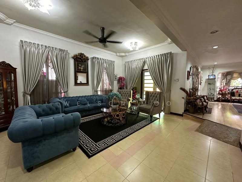 Semi-Detached House for Sale in Ukay Perdana (Ulu Kelang) - Welson Moo - Living Room - PropertyGuru.com.my