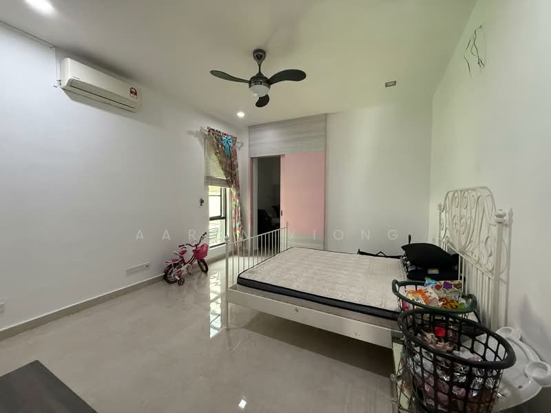 2-storey Terraced House for Sale in Country Heights (Kajang) - Aaron Yiong - Bedroom - PropertyGuru.com.my