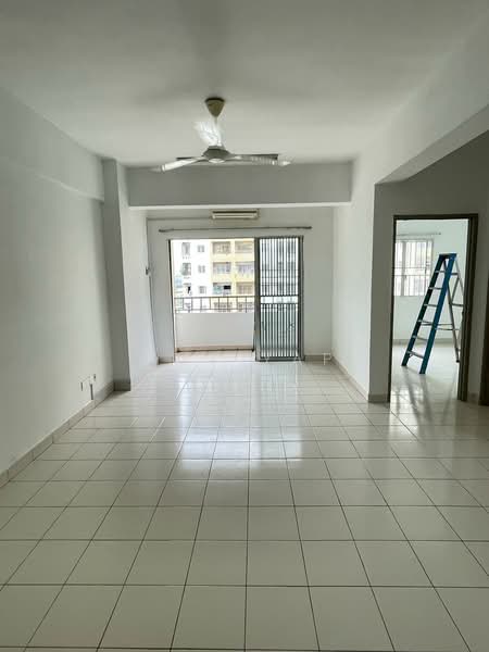 Apartment for Rent at Vista Mutiara - Amy Yap - Living Room - PropertyGuru.com.my