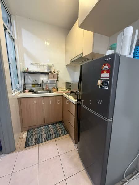 Service Residence for Rent at Pangsapuri Tanah Emas (Golden Sands) - Alice Tew - Kitchen - PropertyGuru.com.my