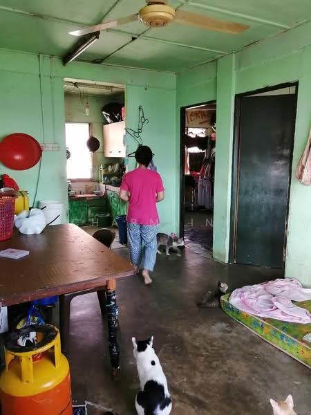 Flat for Sale at Taman Taming Jaya - Charmaine Tan - Kitchen - PropertyGuru.com.my