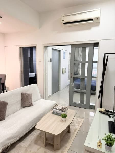 Tropez Residences untuk Untuk Disewa - RM 1,700 /bulan, Apr 2026 - Living Room - PropertyGuru.com.my