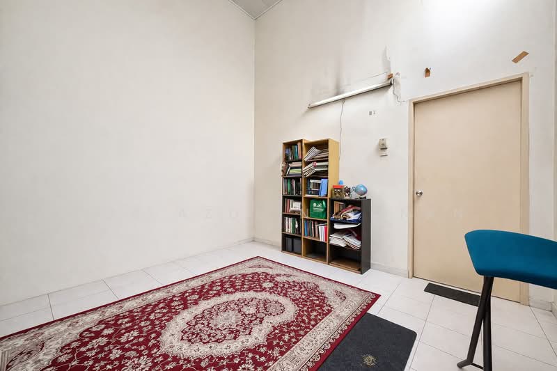 Rumah Teres 2 Tingkat untuk Dijual di Taman Bukit Ria (Kajang) - Nor Azdlin Adnan - Study - PropertyGuru.com.my