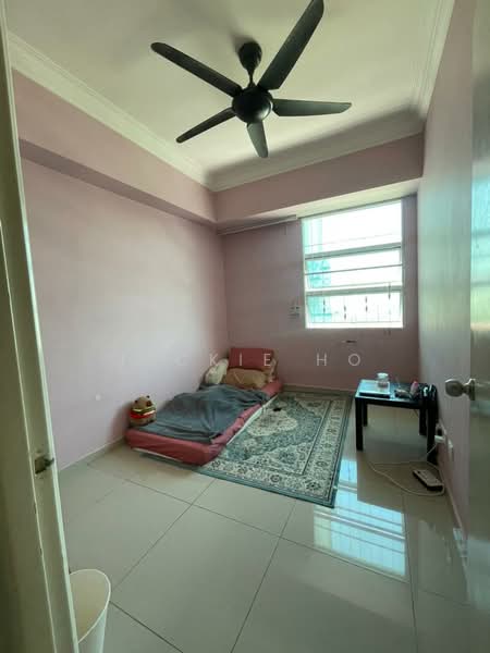 Condominium for Sale at The Zest @ Kinrara 9 - Jackie Ho - Bedroom - PropertyGuru.com.my