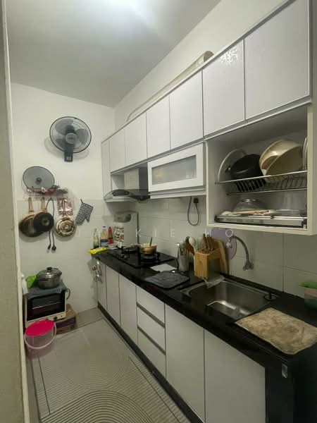 Condominium for Sale at The Zest @ Kinrara 9 - Jackie Ho - Kitchen - PropertyGuru.com.my
