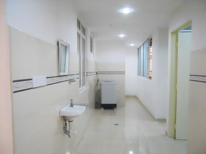 Condominium for Rent at D'Piazza - Andrew Chow - Corridor - PropertyGuru.com.my