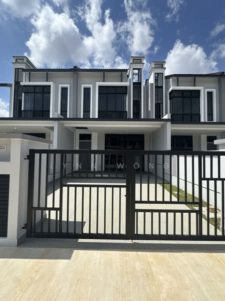 Terraced House for Sale in Johor Bahru (Johor) - Lynn Wong - Exterior - PropertyGuru.com.my