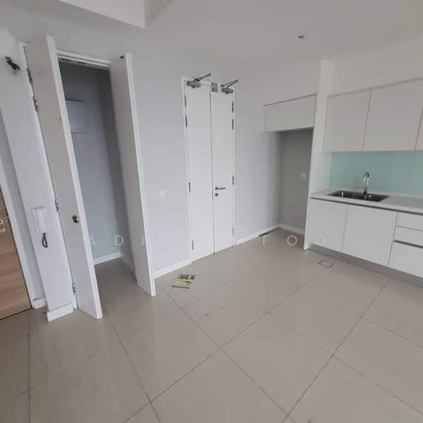 Servis Apartment untuk Dijual di The Sentral Suites - Adrian Foo - Kitchen - PropertyGuru.com.my