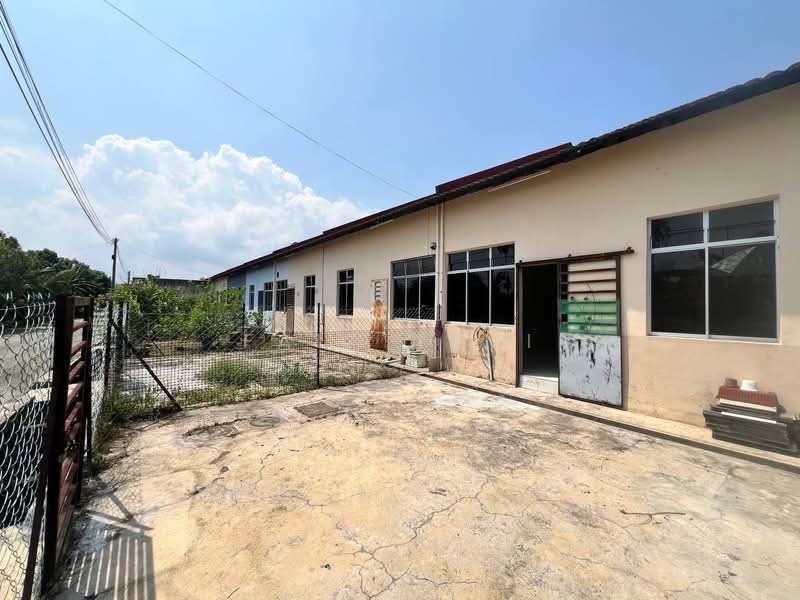 Terraced House for Sale in Kuantan (Pahang) - Faiz Azmi - Exterior - PropertyGuru.com.my