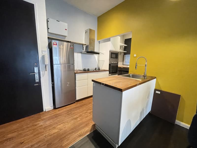 Service Residence for Rent at Seasons Garden Residences - Aziz Abdullah - Kitchen - PropertyGuru.com.my