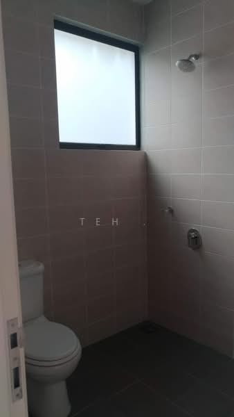 3-storey Terraced House for Rent in Puchong (Selangor) - Teh . - Bathroom - PropertyGuru.com.my