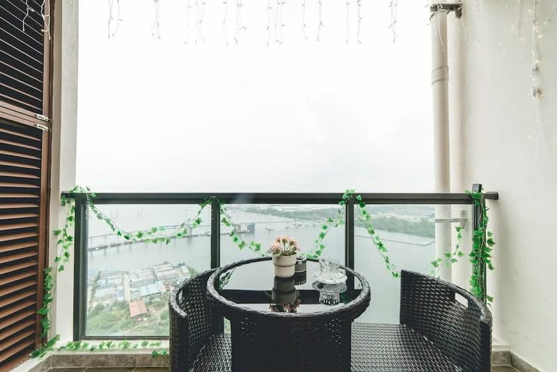 R&F Princess Cove Phase 2-Seine Region untuk Untuk Disewa - RM 3,900 /bulan, Apr 2026 - Balcony - PropertyGuru.com.my