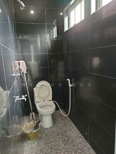 Bungalow for Sale in Kemensah Heights (Ulu Kelang) - Welson Moo - Bathroom - PropertyGuru.com.my