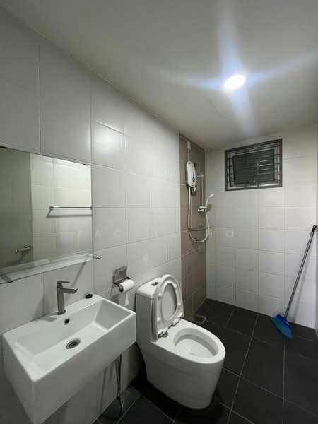Aurora Residence @ Lake Side City untuk Untuk Dijual - RM 425,000, Apr 2026 - Bathroom - PropertyGuru.com.my