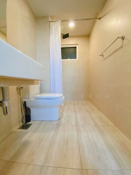 Service Residence for Sale at Windmill upon Hills - Vincent Yeoh - Bathroom - PropertyGuru.com.my