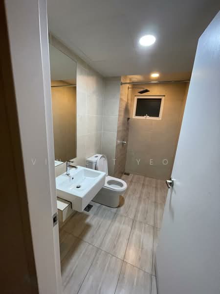 Service Residence for Sale at Windmill upon Hills - Vincent Yeoh - Bathroom - PropertyGuru.com.my