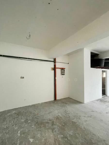 Shop for Rent in Bandar Seri Putra (Bangi) - Elyn Soo - Interior - PropertyGuru.com.my
